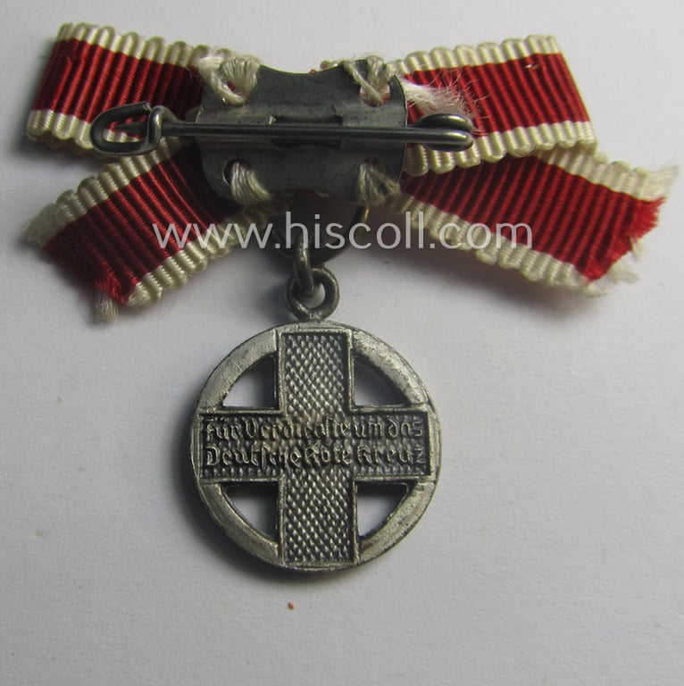 Neat - and just 17 mm. sized! - miniature lapel-pin (ie. 'Halbminiatur') depicting a: 'DRK-Ehrenzeichen des 3. Modell' (or: German Red Cross ie. 'Deutsches Rotes Kreuz' honorary-award of the third model)