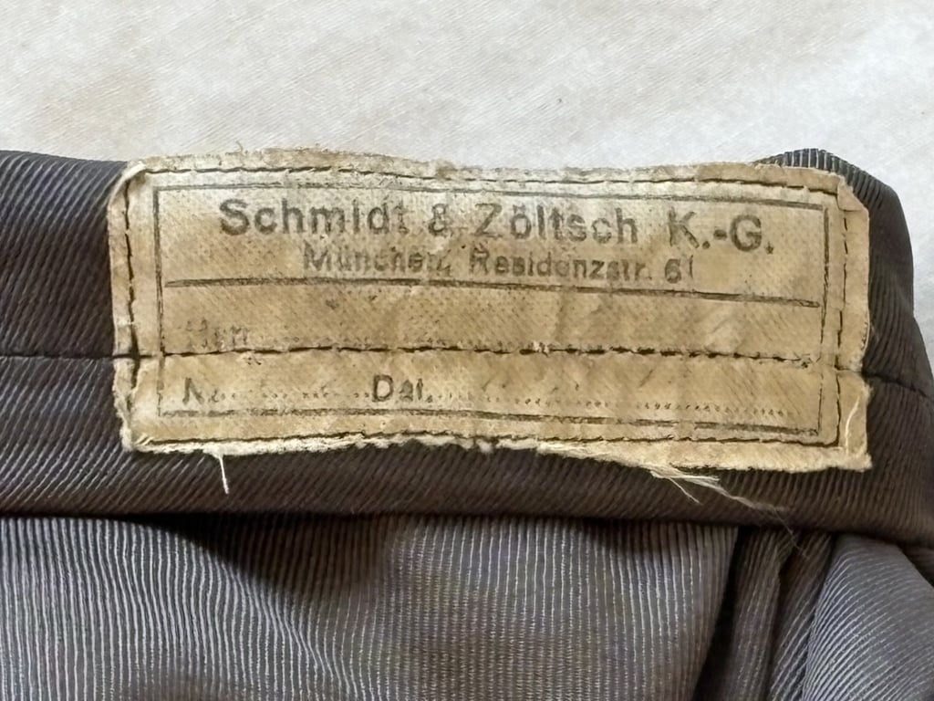 AUTHENTIC WWII THIRD REICH OBERFELDWEBEL LUFTWAFFE TUNIC SET.