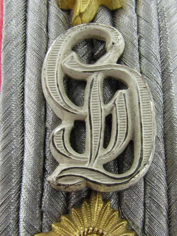 Wehrmacht (Heer) ‘Grossdeutschland’ Panzer Oberleutnant Shoulder Boards