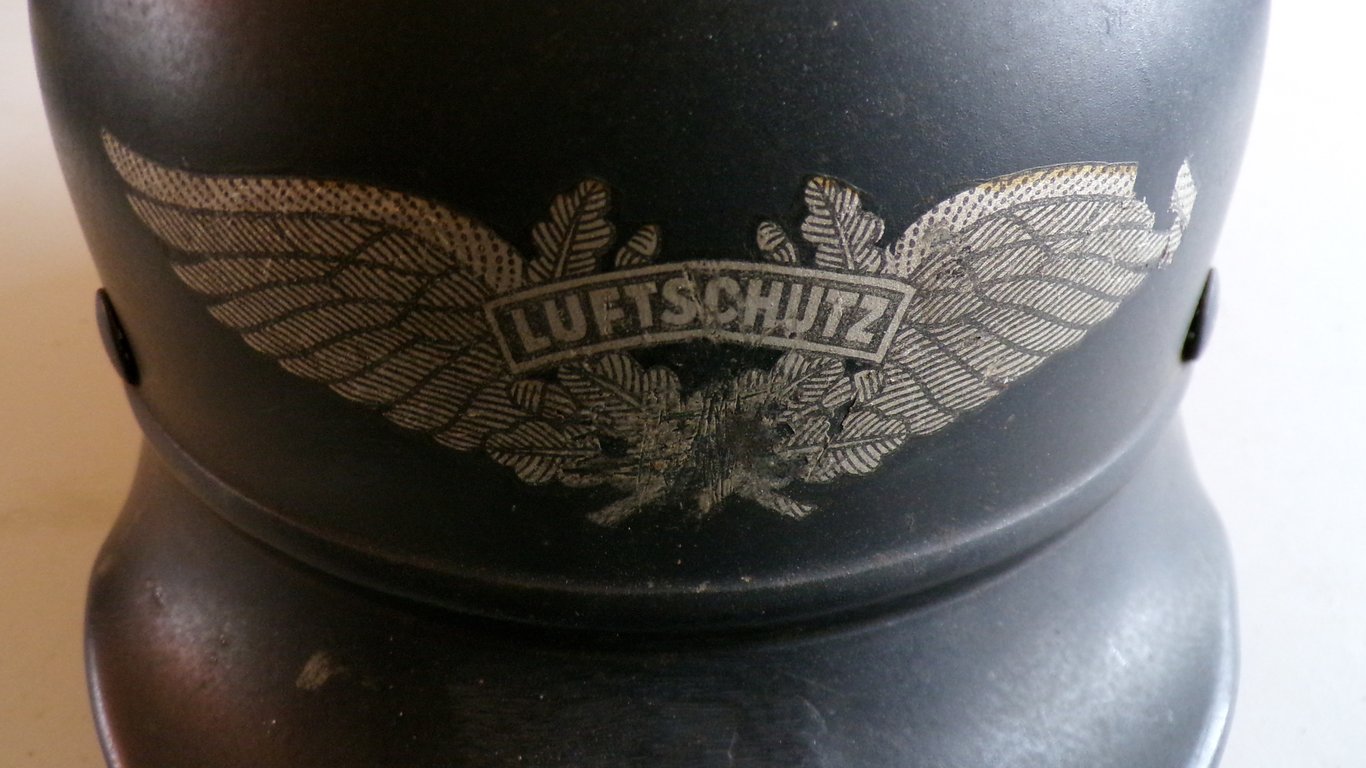 Quist beaded M40  Luftschutz helmet