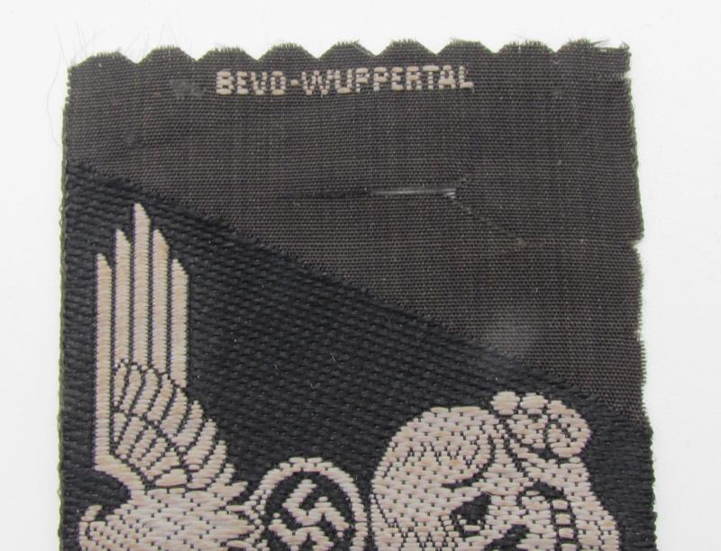 Waffen-SS Panzer ‘BeVo’ trapezoid M43 cap insignia