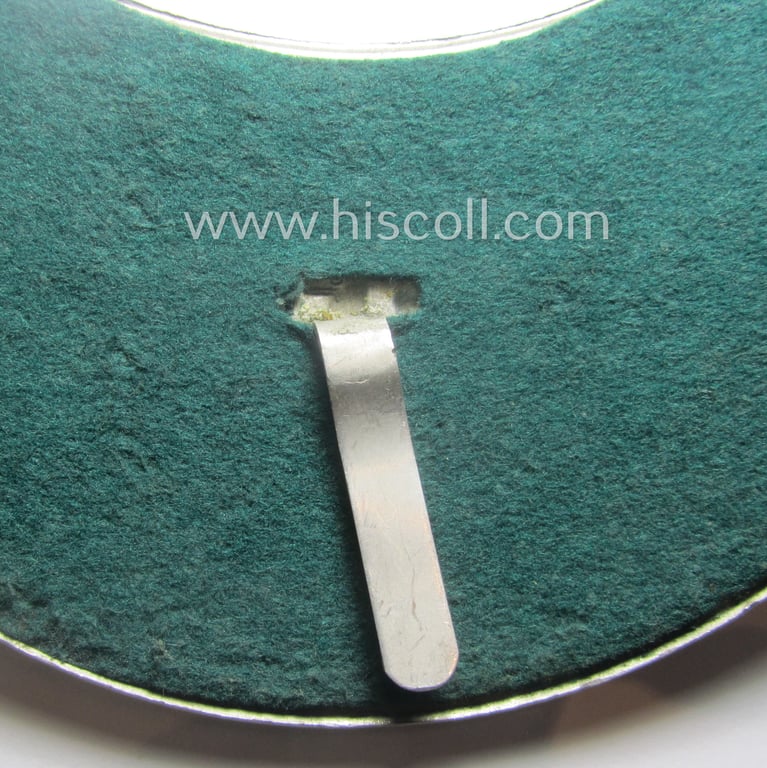 Superb - quite rarely seen and very detailed! - aluminium-based, N.S.K.K.-related gorget (ie. 'Brustschild o. Ringkragen') depicting the typical N.S.K.K.-eagle-device, unique numeral: '13074' and text that reads: 'N.S.K.K. Verkehrserziehungsdienst'