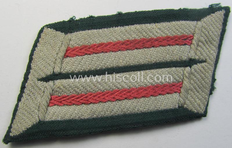 Attractive, WH (Heeres) pair of (later-war-pattern) officers'-type collar-tabs (ie. 'Kragenspiegel für Offiziere') as executed in 'BeVo'-weave pattern as was intended for an officer serving within the: 'Panzer- o. Panzerjäger-Truppen'
