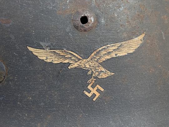 Luftwaffe M35 re-issued Single Decal Helmet
