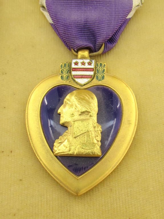 US WWII Purple Heart in case
