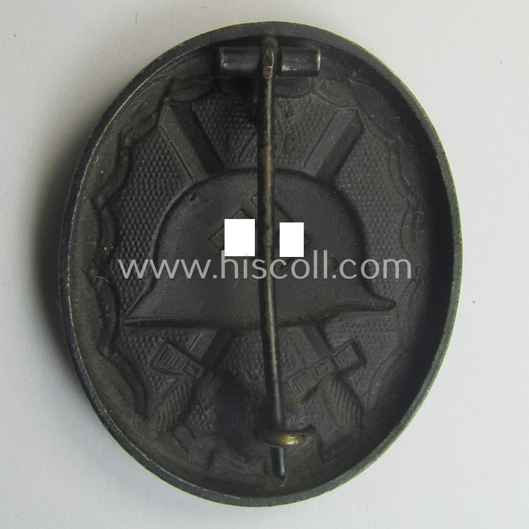 'Verwundeten-Abzeichen in Schwarz' being a maker- (ie. 'L/56'-) marked example by the company: 'Funcke & Brüninghaus' and that came stored in its typical 'LDO'-type etui (ie. two-pieced-box)