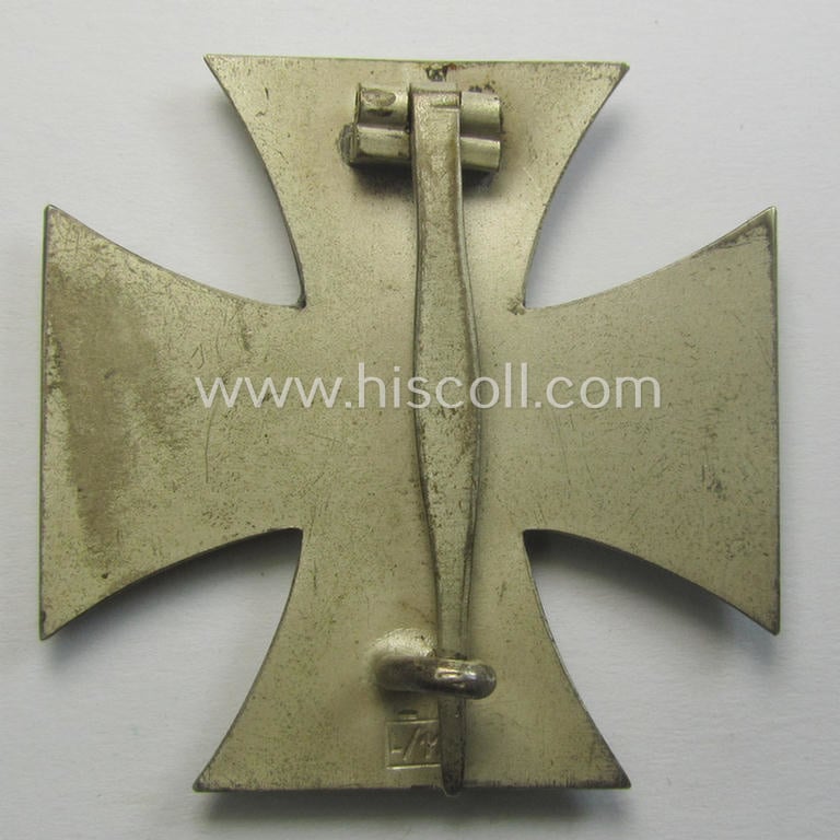 Superb, 'EK1.Kl.' (or: Iron Cross 1st class) being a neatly maker- (ie. 'L/11'-) marked example by the (desirable!) 'Hersteller' (ie. maker): 'Wilhelm Deumer' and that comes in its period, 'LDO'-marked etui