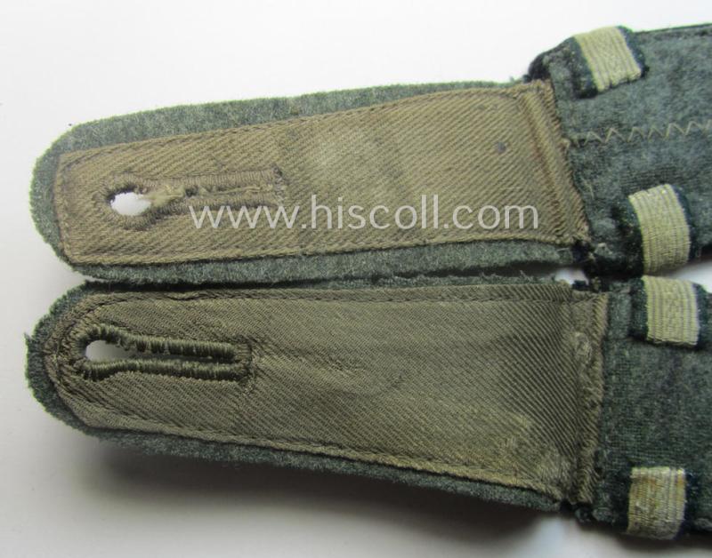 Moderately used - and fully matching! - pair of WH (Heeres) EM-type (ie. 'M40-pattern, rounded-style) shoulderstraps as was specifically intended for usage by a: 'Soldat u. Uffz.-Anwärter der Pionier-Trpn.'