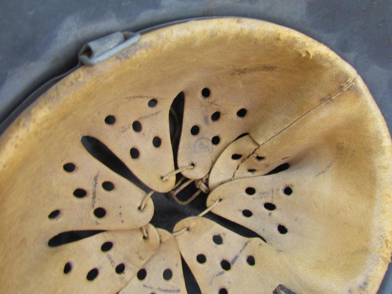 Luftwaffe Q62 M40 SD Helm ( untouched attic find )