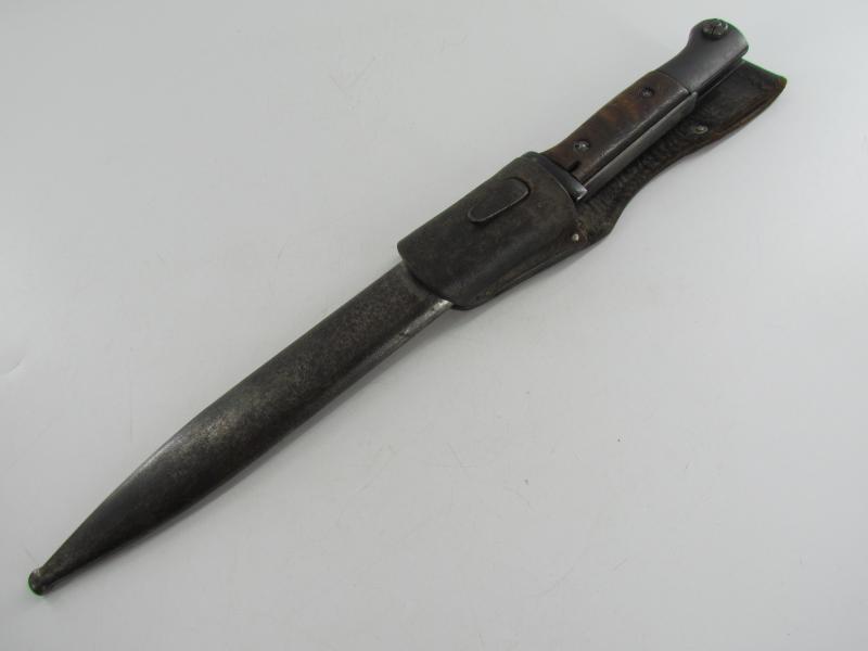 Non Matching K98 bayonet by E. Pack & S 1939 With Frog