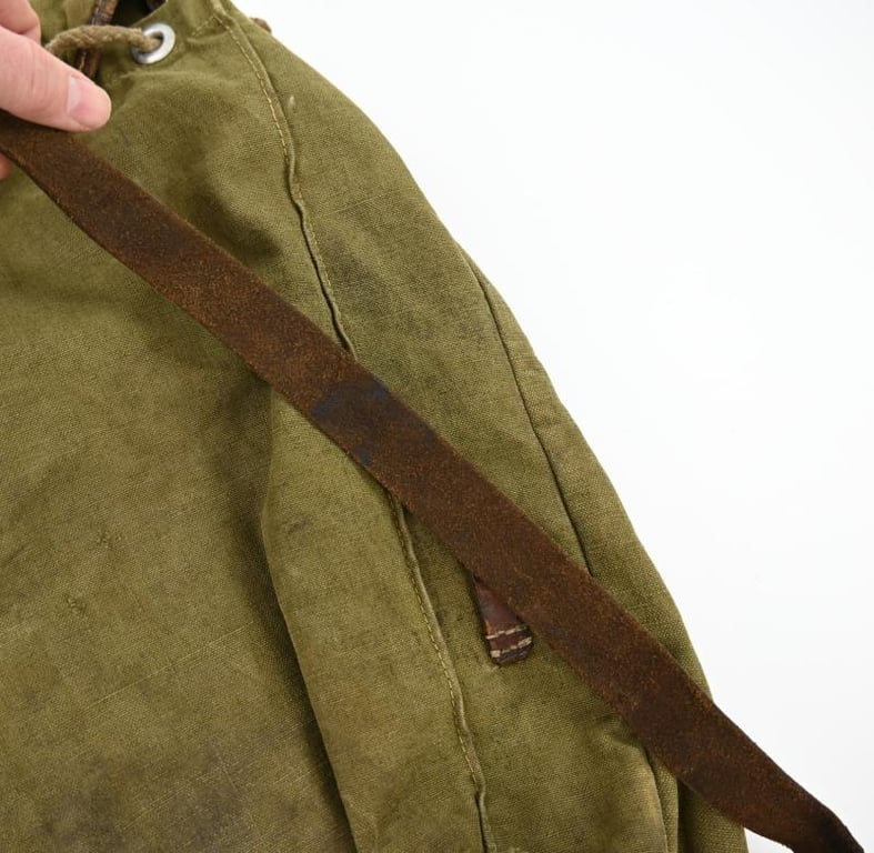 German WH Artillery Backpack