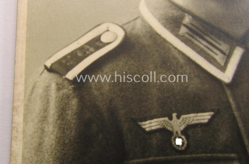 Attractive - and matching! - early- (ie. pre-) war-period WH (Heeres) 'M36'- (ie. 'M40'-) pattern 'cyphered' NCO-type shoulderstraps as intended for an: 'Uffz. u. Mitglied des Art.-Beo.-Abts. 16' that comes with a period photo