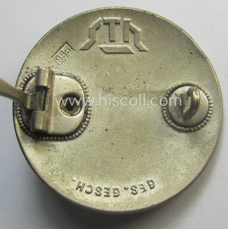Enamelled lapel-pin: 'Der Stahlhelm' - Bund der Frontsoldaten (Sta) - Eintrittsabzeichen 1930' being a non-engraved example that comes in an overall very nicely preserved condition