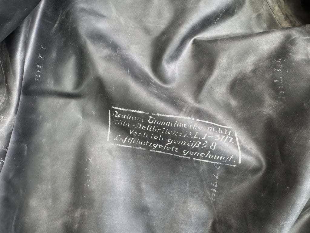 Luftschutz (LS) Gasschutzanzug 38 ( Top condition ) 1942