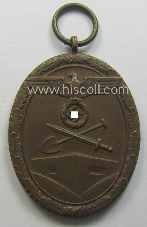 Medal-set: 'Deutsches Schutzwall Ehrenzeichen' (aka: 'Westwall'-medal) being a non-maker-marked- and/or: 'Buntmetall'-based specimen