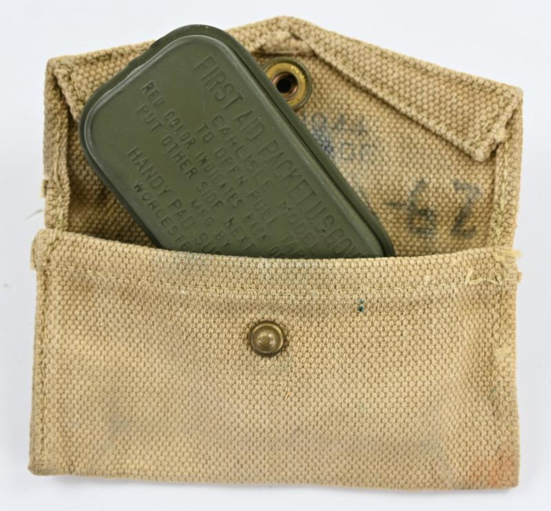 US WW2 M-1942 BM First Aid Pouch with First Aid Kit
