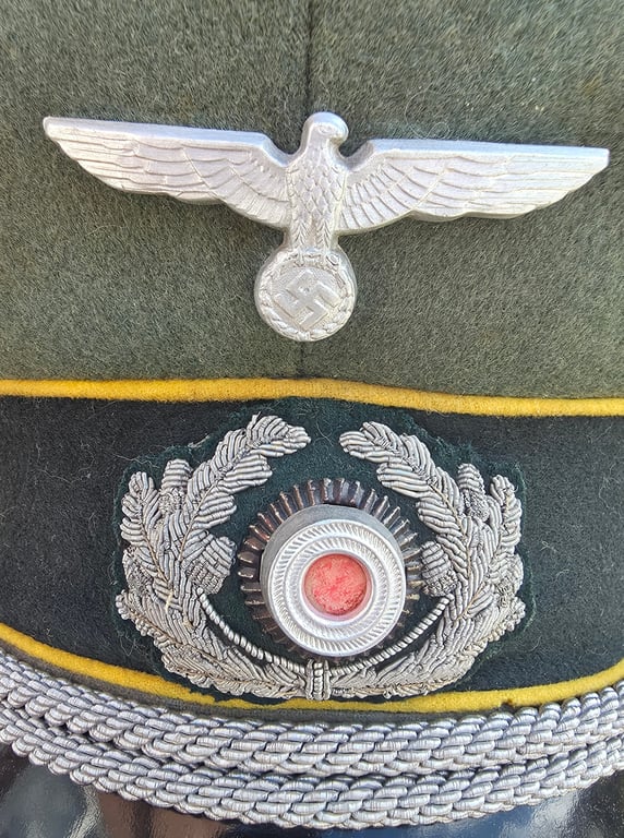 Original German officer's visor cap (Schirmmütze) Nachrichtentruppe