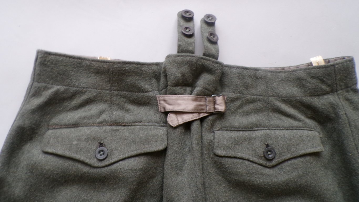 Pair of breeches of an artillery Officer