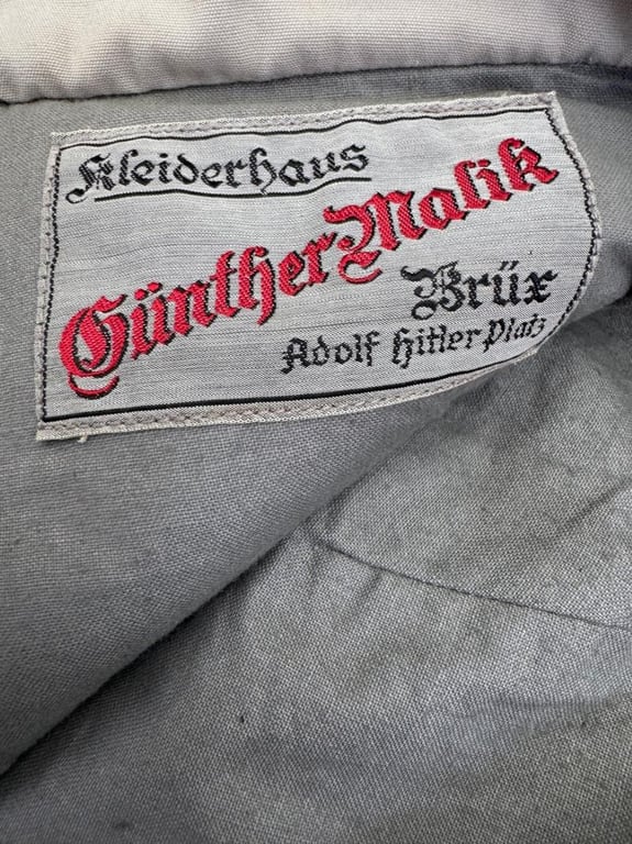 Breeches for Leaders of the SA ( Sturmabteilung )