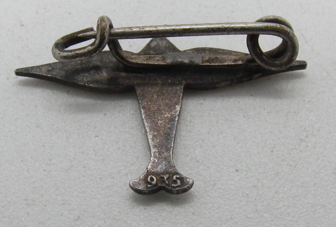 Dornier Flugzeugwerke enamel lapel pin (c. 1935–1945)