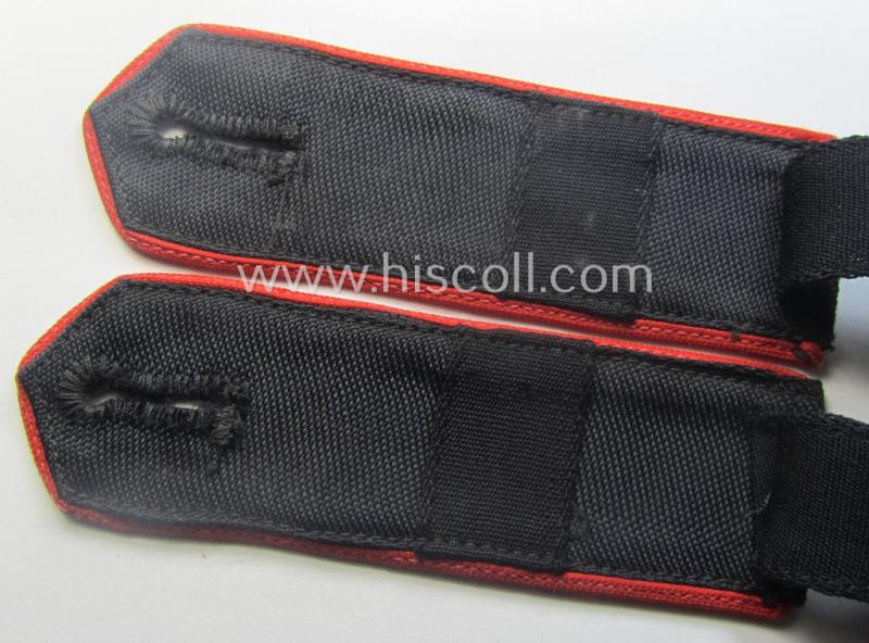 Pair of bright-red-piped, so-called: 'Allgemeine-HJ' (ie. Hitlerjugend) shoulderstraps as intended for usage by a: 'Hitlerjunge' who served within: 'Bann 565' (565 = 'Bann Spittal' in the 'Gebiet Südost Kärnten')