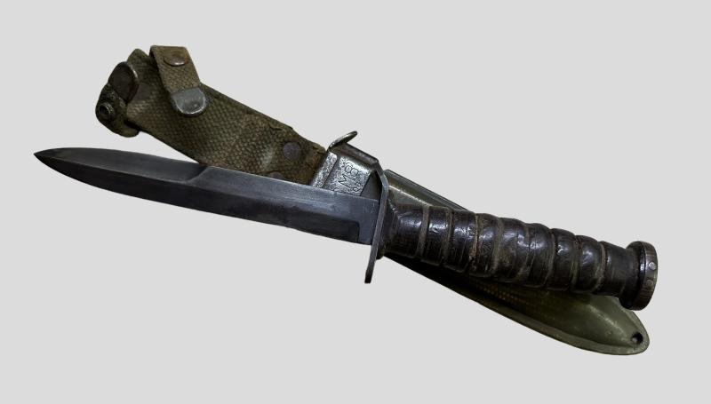 U.S. M3 Fighting Knife in M8 Scabbard