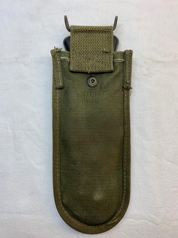U.S. M1938 Wire Cutters in Carrying Pouch -1944-