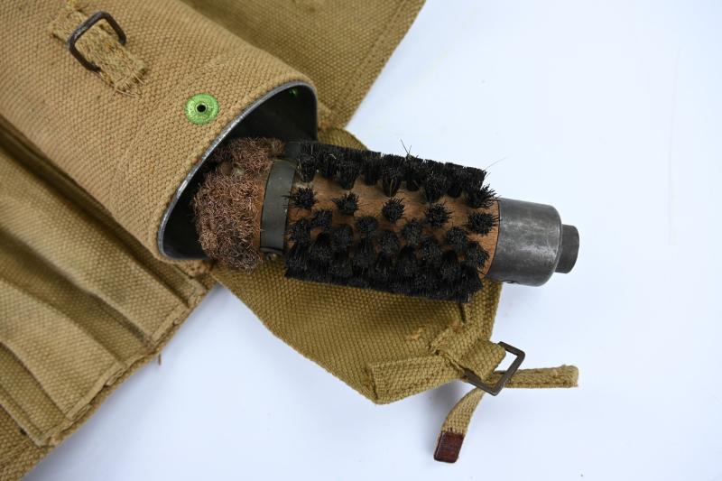 Canadian WW2 2'' Mortar MK1 Wallet included Cleaning Pole