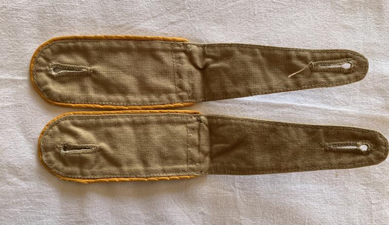 Pair of Luftwaffe Tropical Shoulderstraps