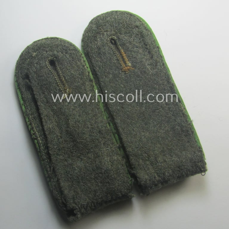 Superb - and just moderately used - pair of mid-war-period- (ie. 'M43'-pattern), WH (Heeres) NCO-type shoulderstraps: 'Stabsfeldwebel des Grenadier-Rgts. 104' (part of the '47. Infanterie-Div.')