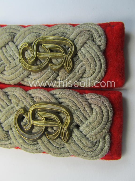 Superb - and fully matching! - pair of WH (Heeres) officers'-type, neatly 'cyphered' shoulderboards as was intended for usage by a: 'Major der (Sturm)Artillerie' who served within the famous 'GrossDeutschland'-division