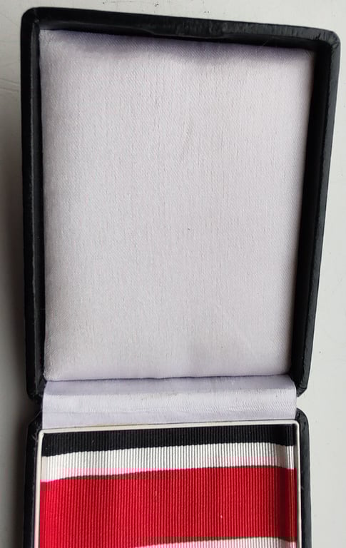 Cased LDO Oak leaves, swords and diamonds