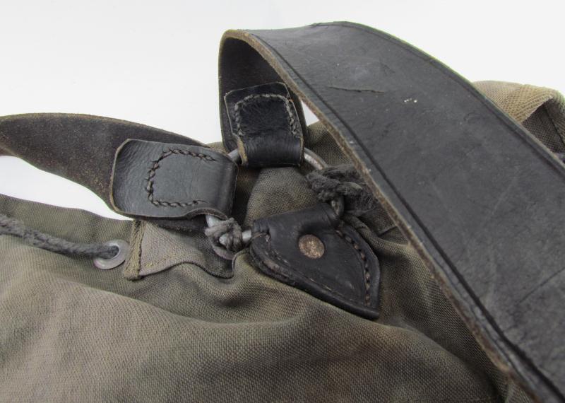 DRK 'Helferin' Uniform Complete with Shoes