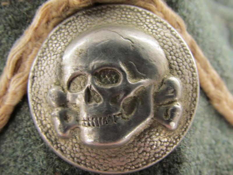 Early SS-VT Infantry Pipped EM’S Overseas Cap