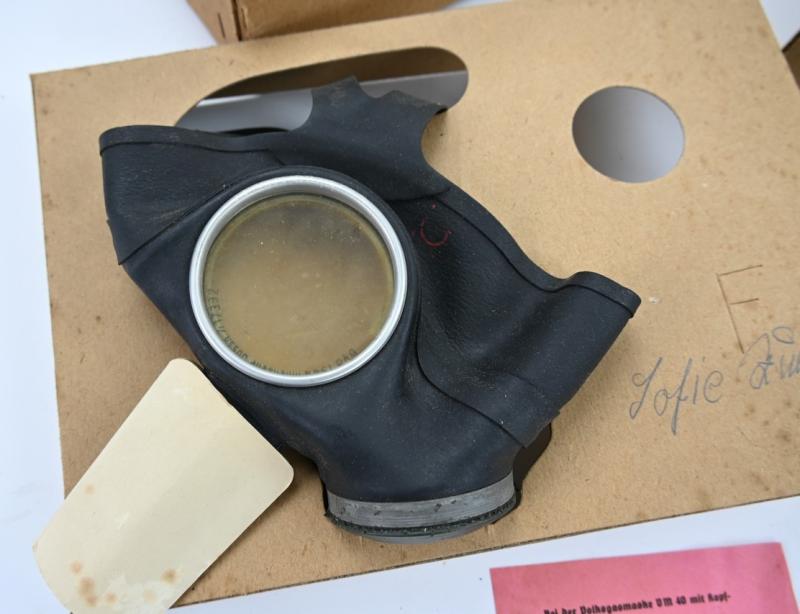 German LS M40 Civil Gasmask with Filter in Box