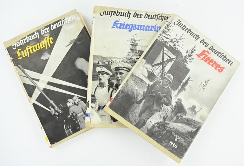 German Bookset 'Jahrbücher der Wehrmacht' 1940