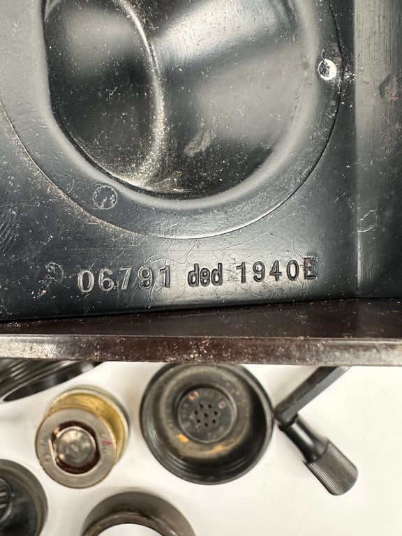 Nice original German WW2 FF33 Field Telephone (Feldfernsprecher 33) "ded"1940