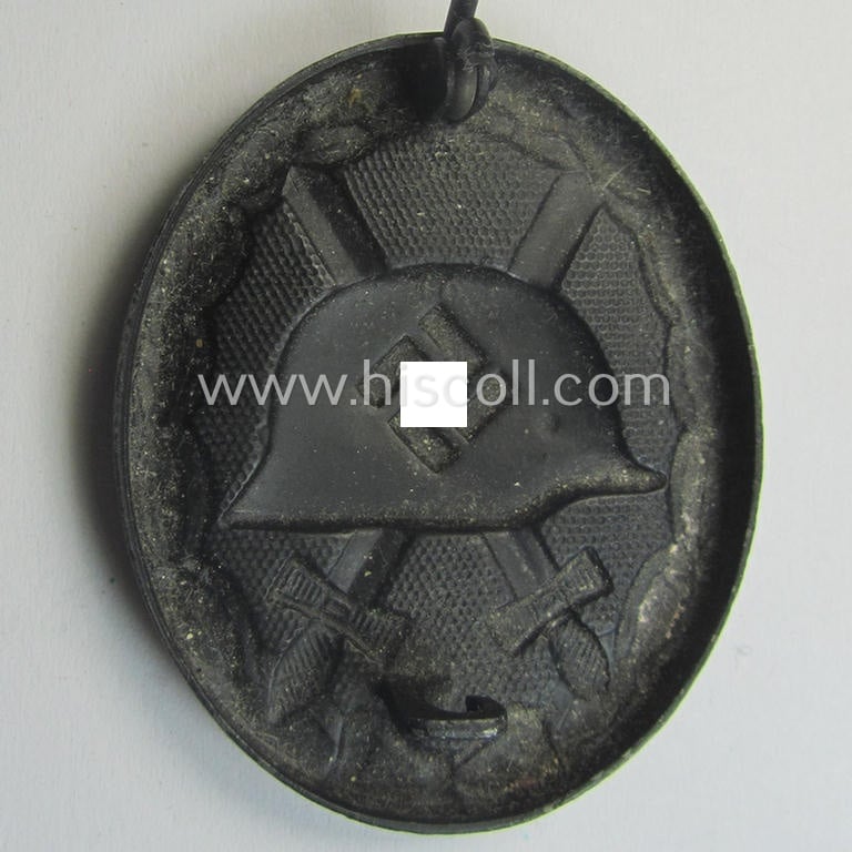 Minimally used- and/or hardly worn black-class wound-badge (or: 'Verwundeten-Abzeichen in Schwarz') being a typical non-maker-marked (and magnetic!) example