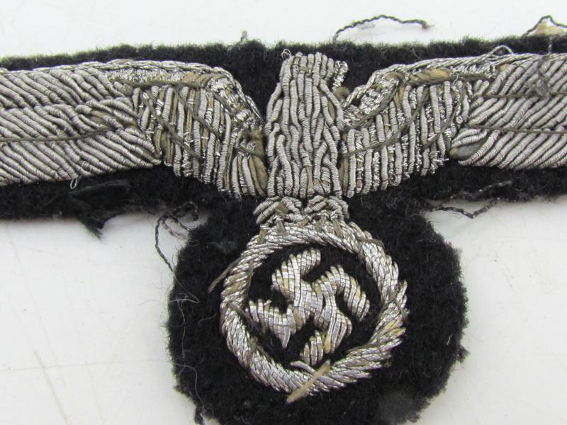 Wehrmacht (Heer) black Panzer officer bullion breast eagle