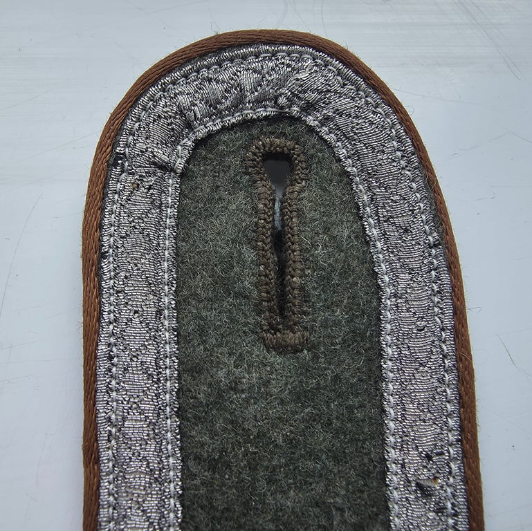 Wehrmacht M40 Kradschutzentruppe Hauptfeldwebel single strap