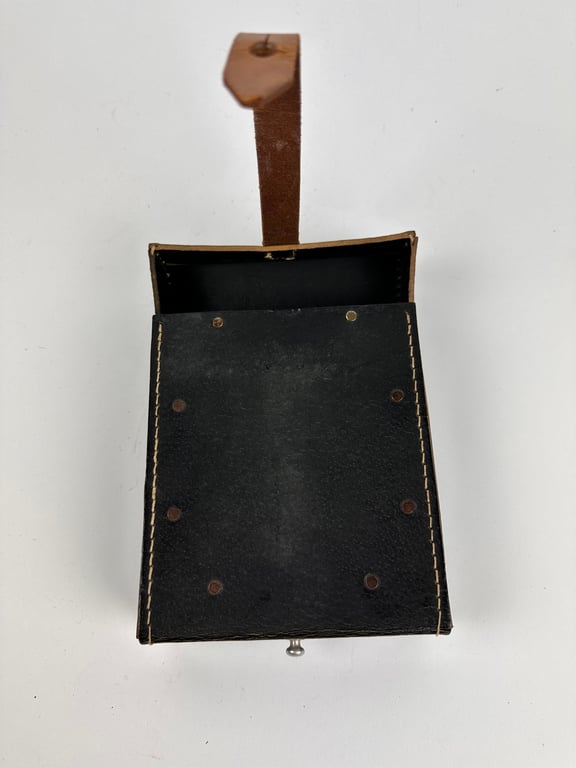 Late war MG34/42 Tool Pouch "mint condition"