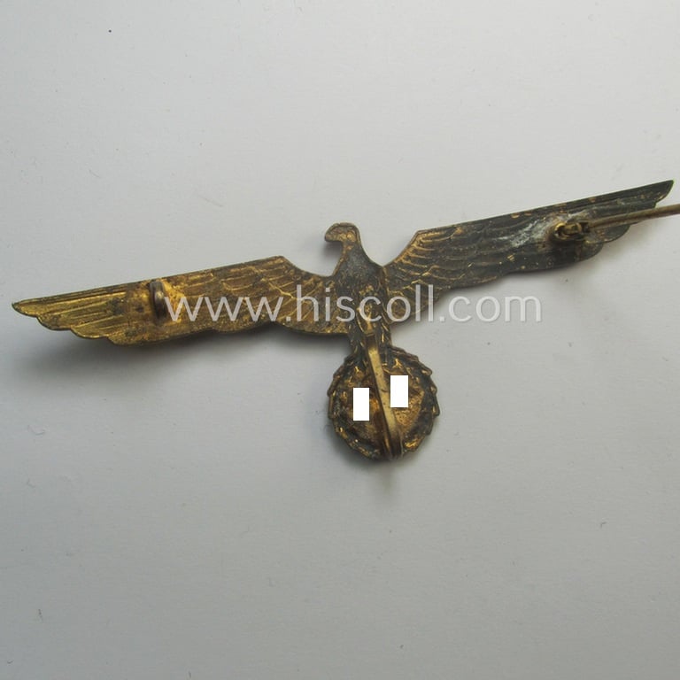 WH (Kriegsmarine) golden-toned breast-eagle as was intended for usage onto the white-coloured, naval-type summer tunics ('Brustadler für Sommerrock der Kriegsmarine')
