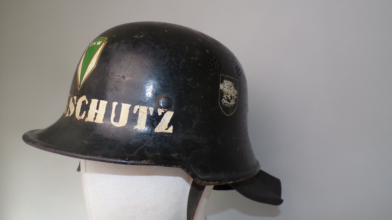 Werkschutz helmet from the D.K.W factory