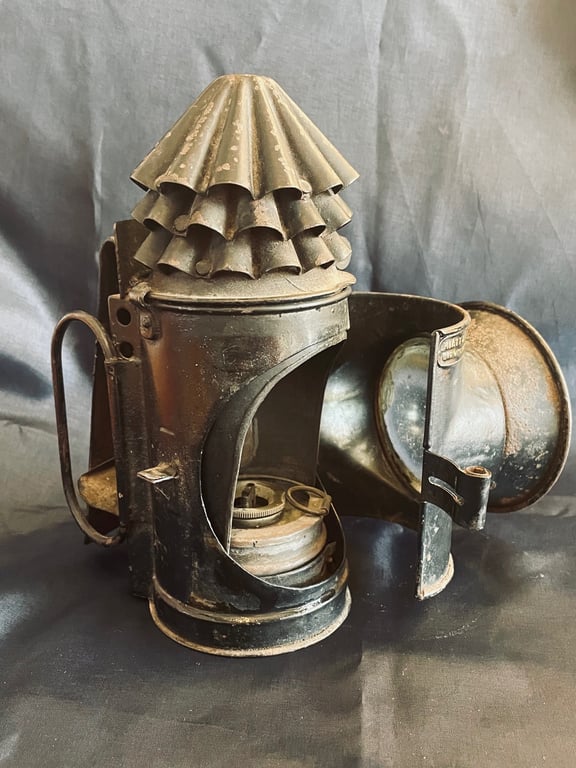 ORIGINAL P. Cs 1860s VICTORIAN HAND-HELD LANTERN BY RARE MAKER HIATT & Co. ADDITIONAL PHOTOS