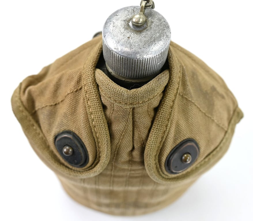 US M-1941 Cavalry/Paratrooper Canteen