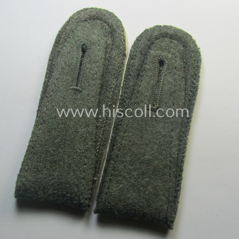 Pair of WH (Heeres) NCO-type (ie. 'M41- o. M43'-pattern) shoulderstraps: 'Uffz. eines Infanterie-Rgts.'
