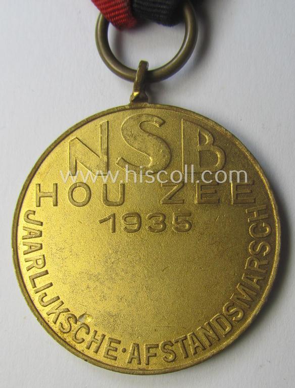 Superb - and very nicely preserved! - Dutch NSB-party-related: 'Marschmedaille' being a multi-coloured, enamelled specimen that was issued to commemorate participation in the: 'NSB - Hou Zee - Jaarlijkse Afstandmarsch 1935'