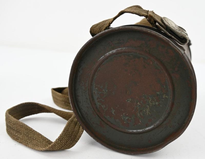 German WH M31 Gasmask & Cannister