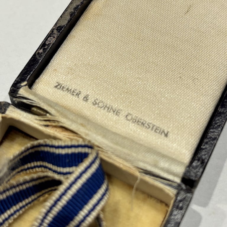 Cased Mothers Cross in Gold "Ziemer & Sohne"