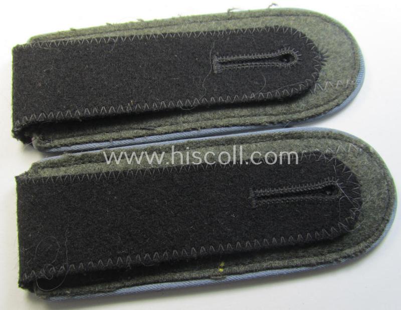 Attractive - and/or fully matching! - pair of Waffen-SS, enlisted-mens'-type shoulderstraps as piped in the light-blue-coloured branchcolour as was intended for usage by a soldier who served within the: 'Waffen-SS Nachschub-Truppen'